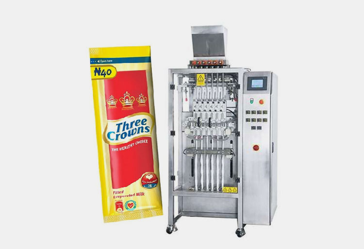 Intermittent Motion Liquid Milk 4 Side Sealing Machine