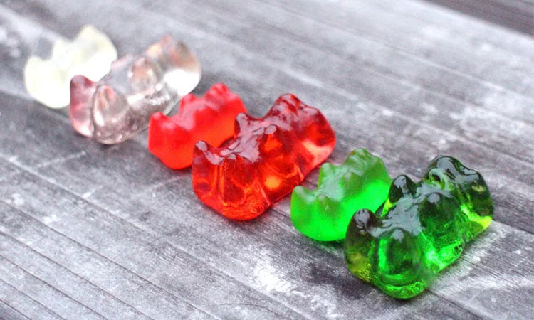 Uneven size gummy bears