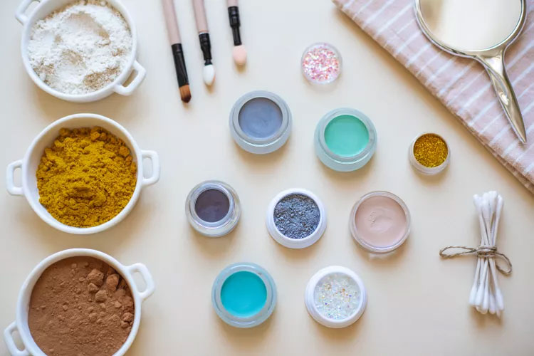 Various cosmetic powders